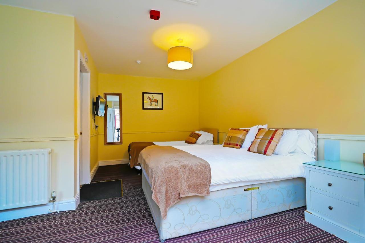Oyo The White Horse, Ripon North Yorkshire Hotel Luaran gambar